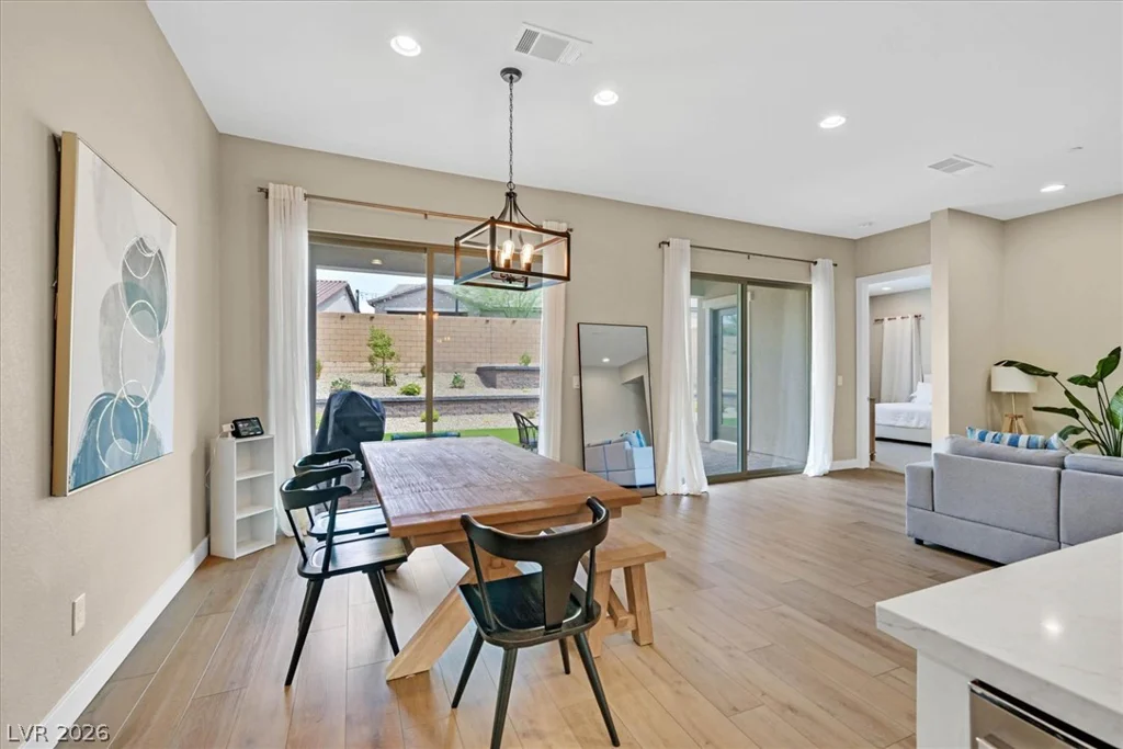 552 Comodo, Henderson, NV 89011