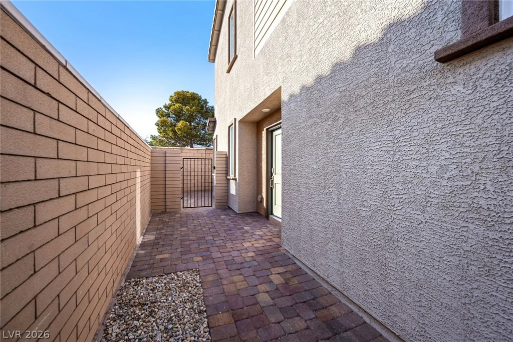 304 Crescent Glow, Henderson, NV 89015