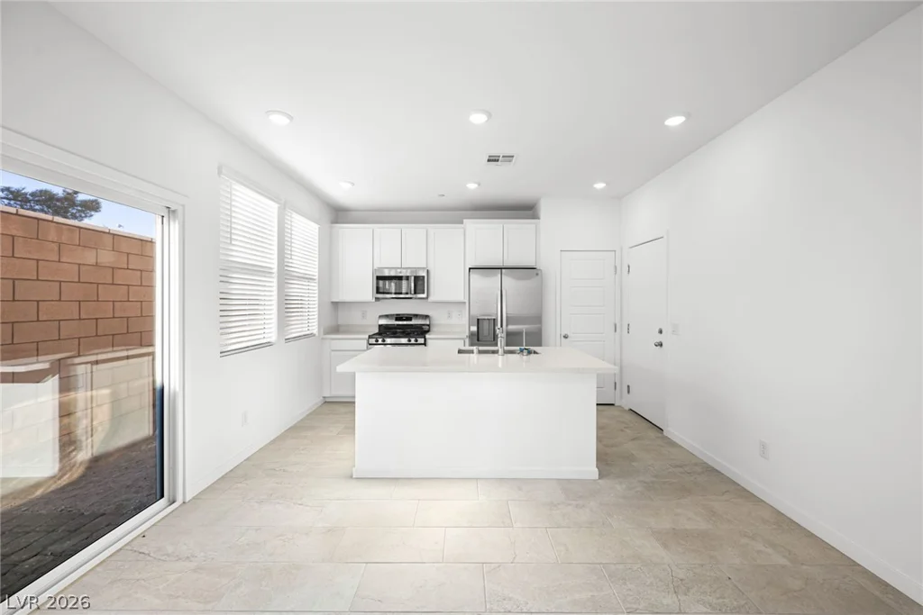 304 Crescent Glow, Henderson, NV 89015