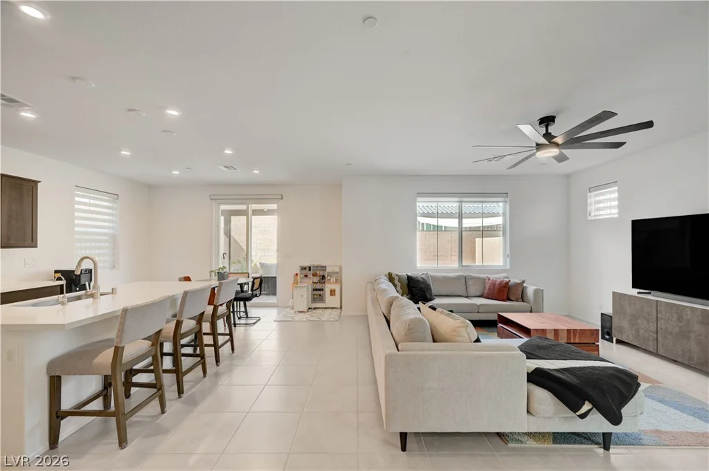 10938 Fennel, Las Vegas, NV 89166