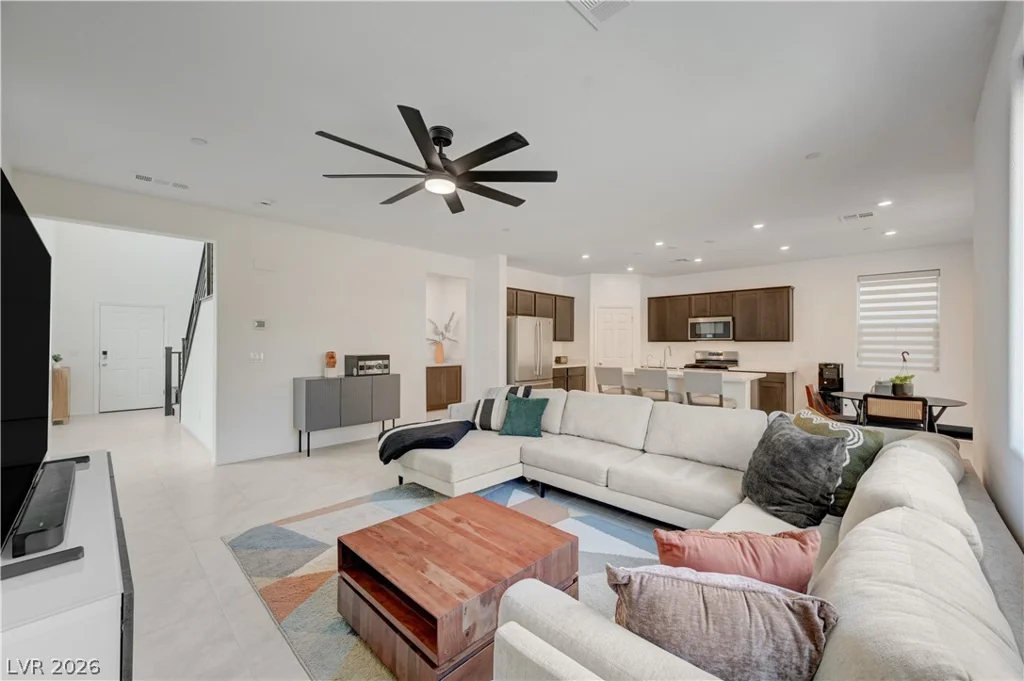 10938 Fennel, Las Vegas, NV 89166
