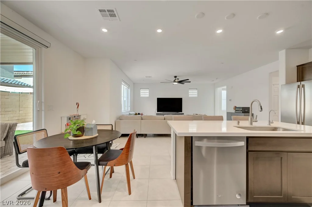 10938 Fennel, Las Vegas, NV 89166