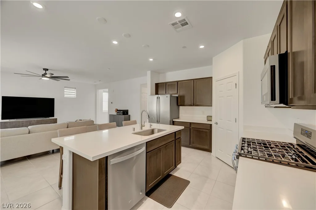 10938 Fennel, Las Vegas, NV 89166