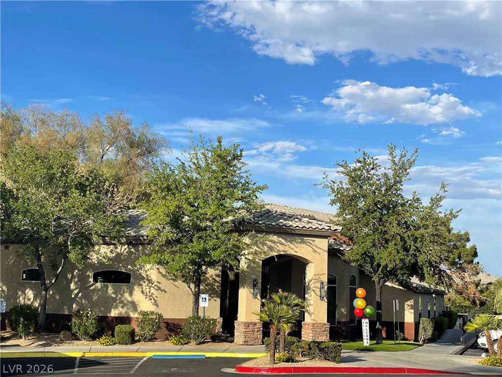 4400 Jones, Las Vegas, NV 89103