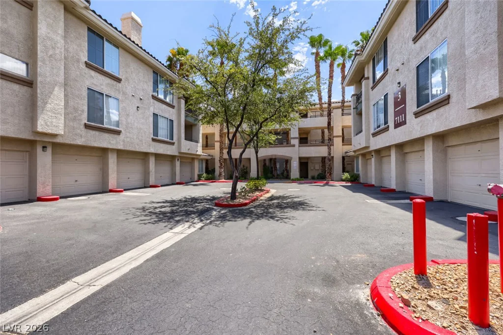 7111 Durango, Las Vegas, NV 89113