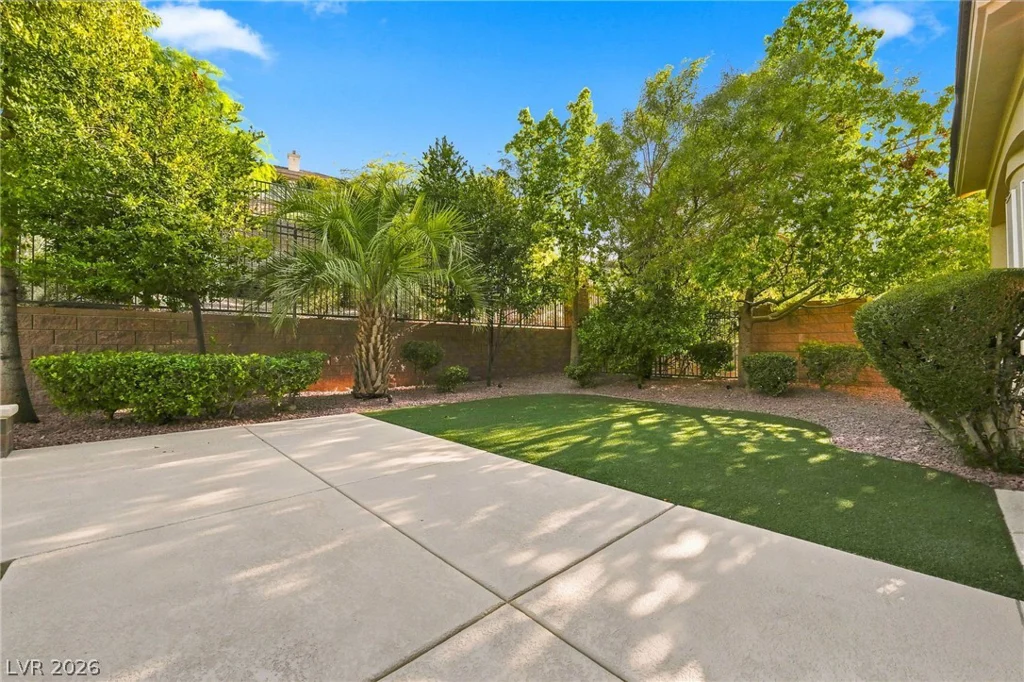 1357 Enchanted River, Henderson, NV 89012