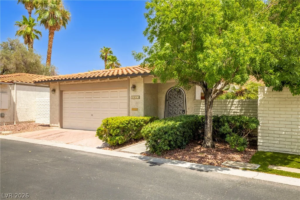 1913 Plaza Del Dios, Las Vegas, NV 89102