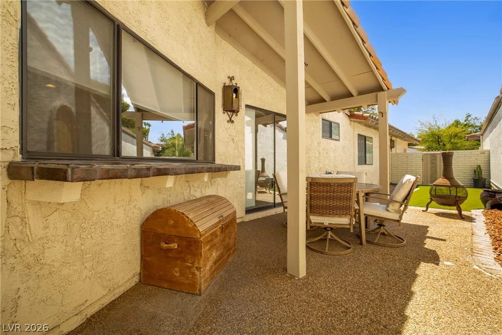 1913 Plaza Del Dios, Las Vegas, NV 89102