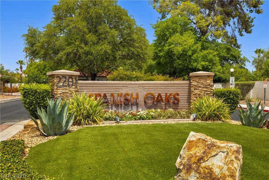 1913 Plaza Del Dios, Las Vegas, NV 89102