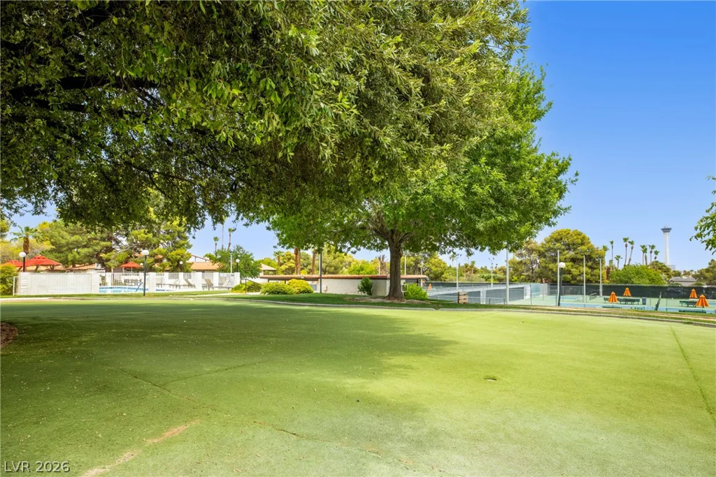 1913 Plaza Del Dios, Las Vegas, NV 89102