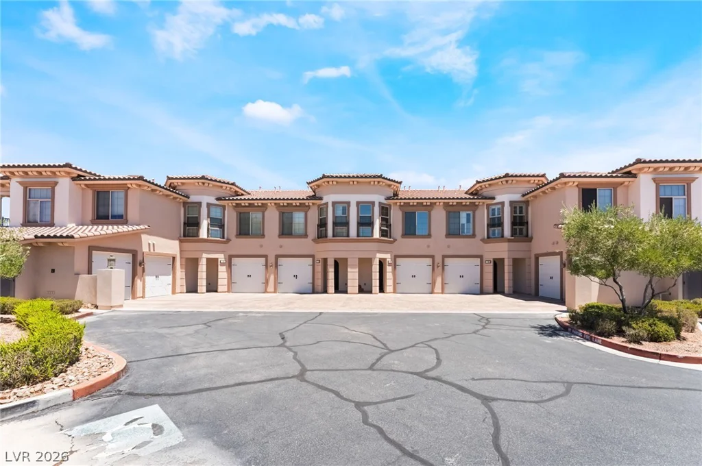 20 Via Visione, Henderson, NV 89011