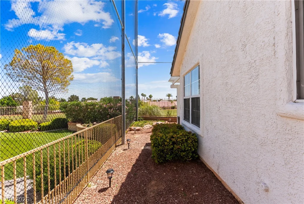 5113 Elm Grove, Las Vegas, NV 89130