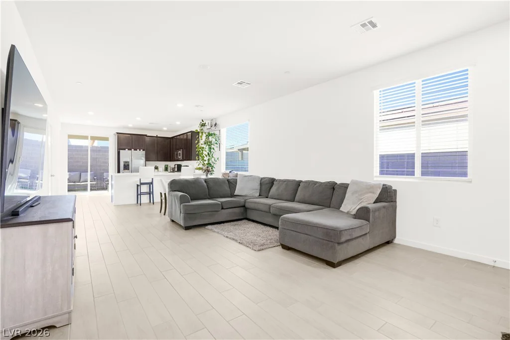 9398 Noble Fir Ridge, Las Vegas, NV 89143