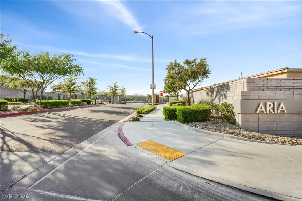 9398 Noble Fir Ridge, Las Vegas, NV 89143