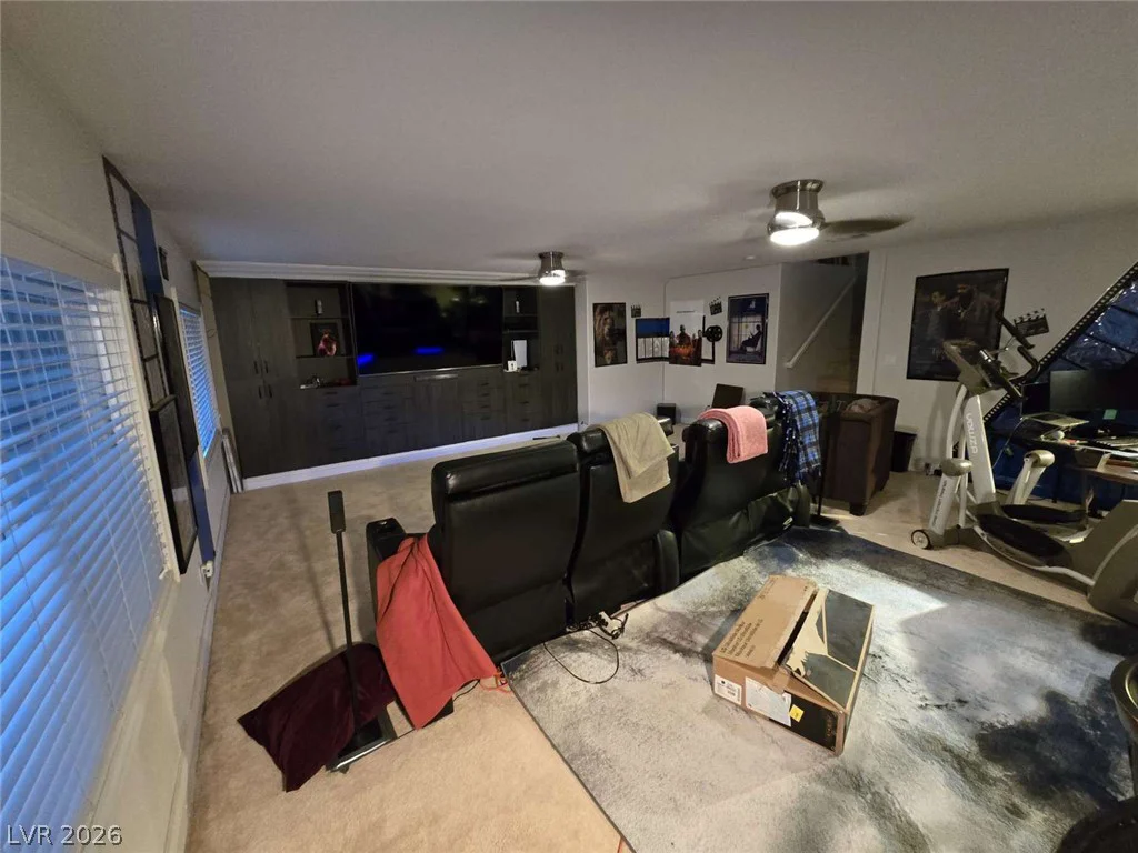 8728 Castle Hill, Las Vegas, NV 89129