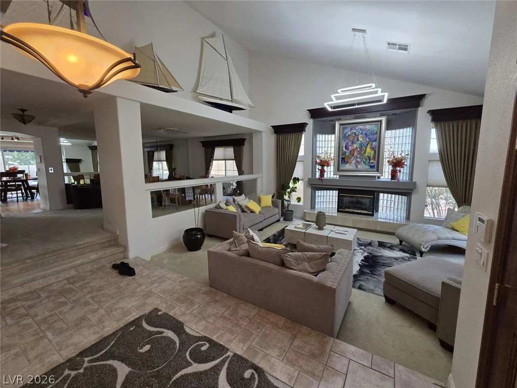8728 Castle Hill, Las Vegas, NV 89129