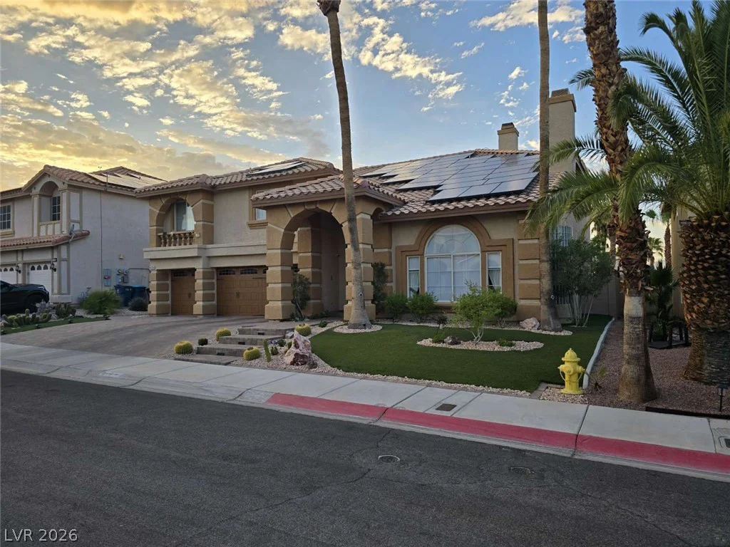 8728 Castle Hill, Las Vegas, NV 89129