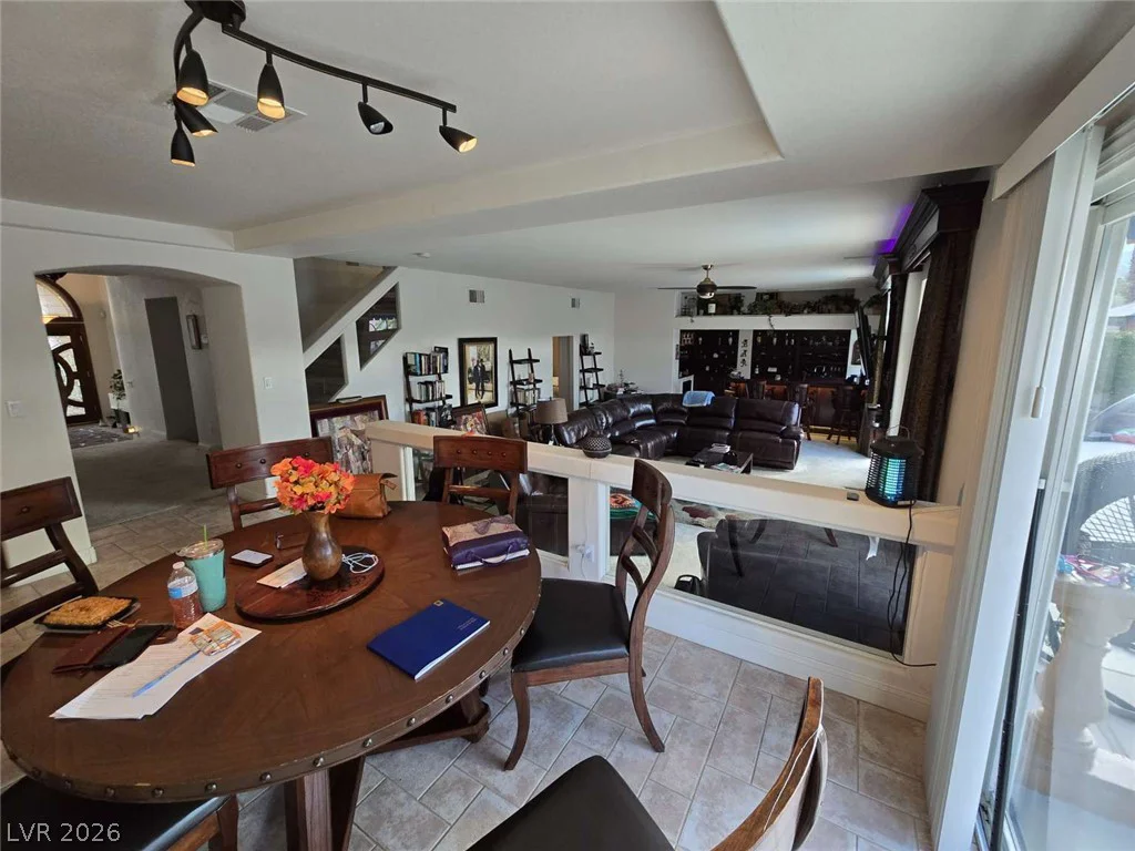 8728 Castle Hill, Las Vegas, NV 89129