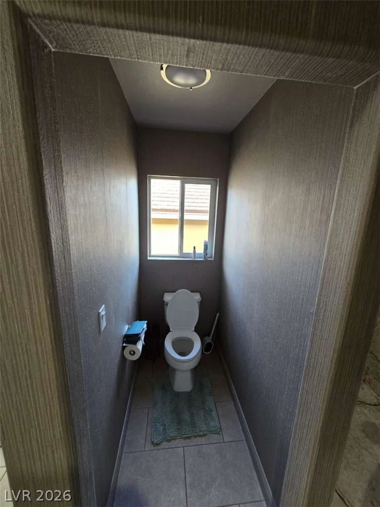 8728 Castle Hill, Las Vegas, NV 89129
