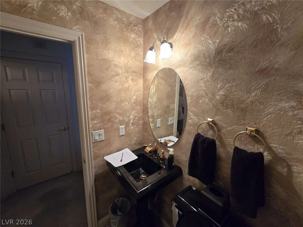 8728 Castle Hill, Las Vegas, NV 89129