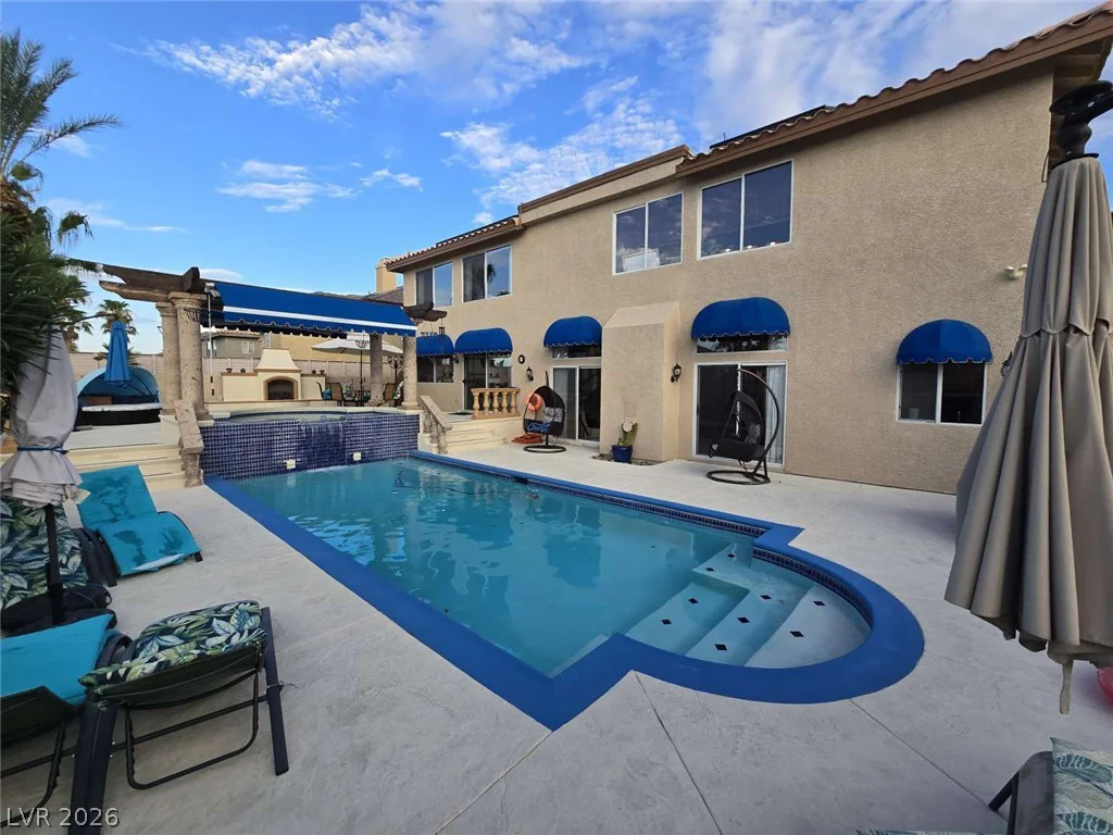 8728 Castle Hill, Las Vegas, NV 89129