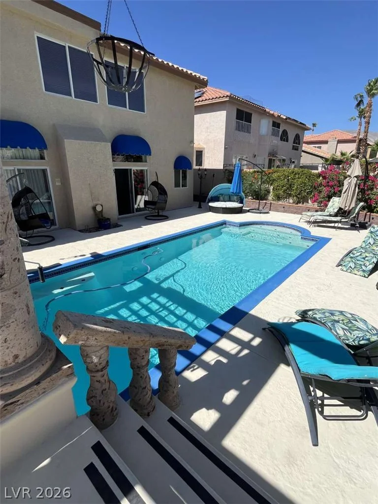 8728 Castle Hill, Las Vegas, NV 89129
