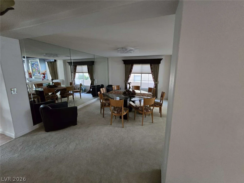 8728 Castle Hill, Las Vegas, NV 89129