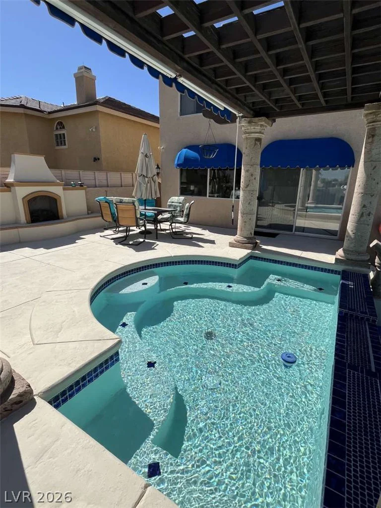 8728 Castle Hill, Las Vegas, NV 89129