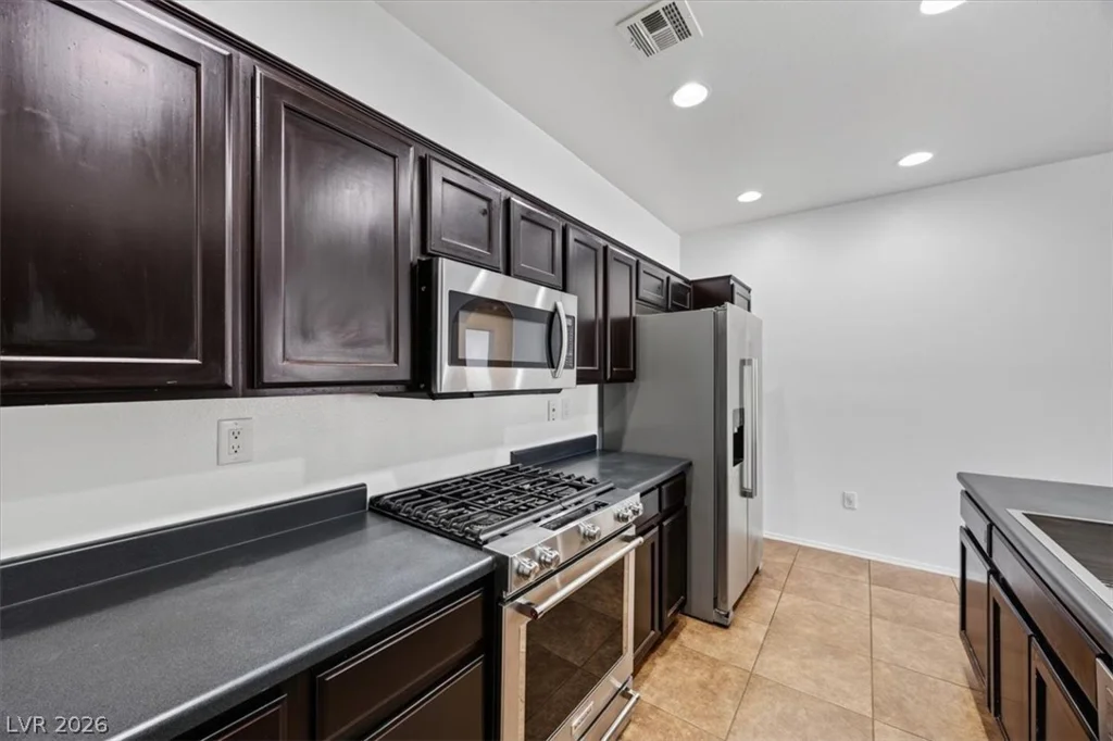 3975 Hualapai, Las Vegas, NV 89129
