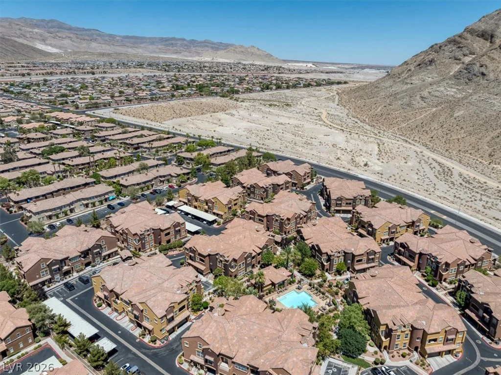 3975 Hualapai, Las Vegas, NV 89129