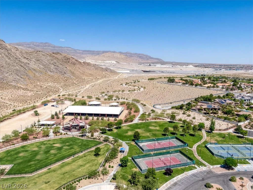 3975 Hualapai, Las Vegas, NV 89129
