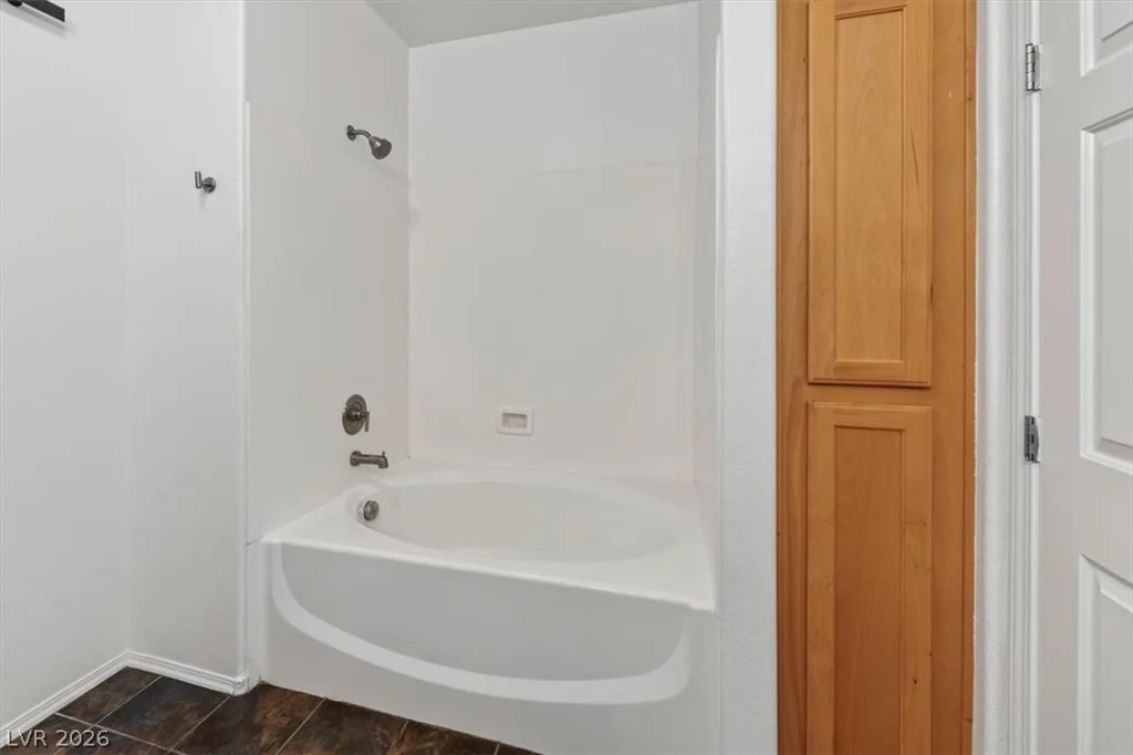 3975 Hualapai, Las Vegas, NV 89129