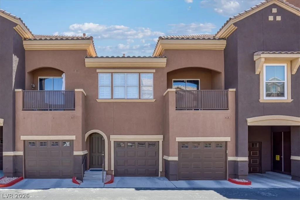 3975 Hualapai, Las Vegas, NV 89129