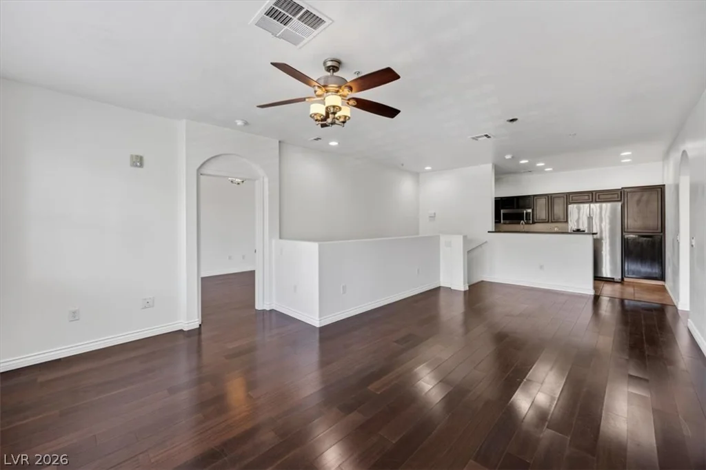 3975 Hualapai, Las Vegas, NV 89129