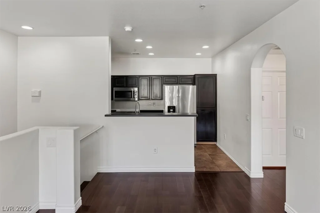 3975 Hualapai, Las Vegas, NV 89129