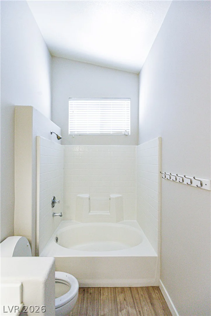 4205 Delhi, North Las Vegas, NV 89032