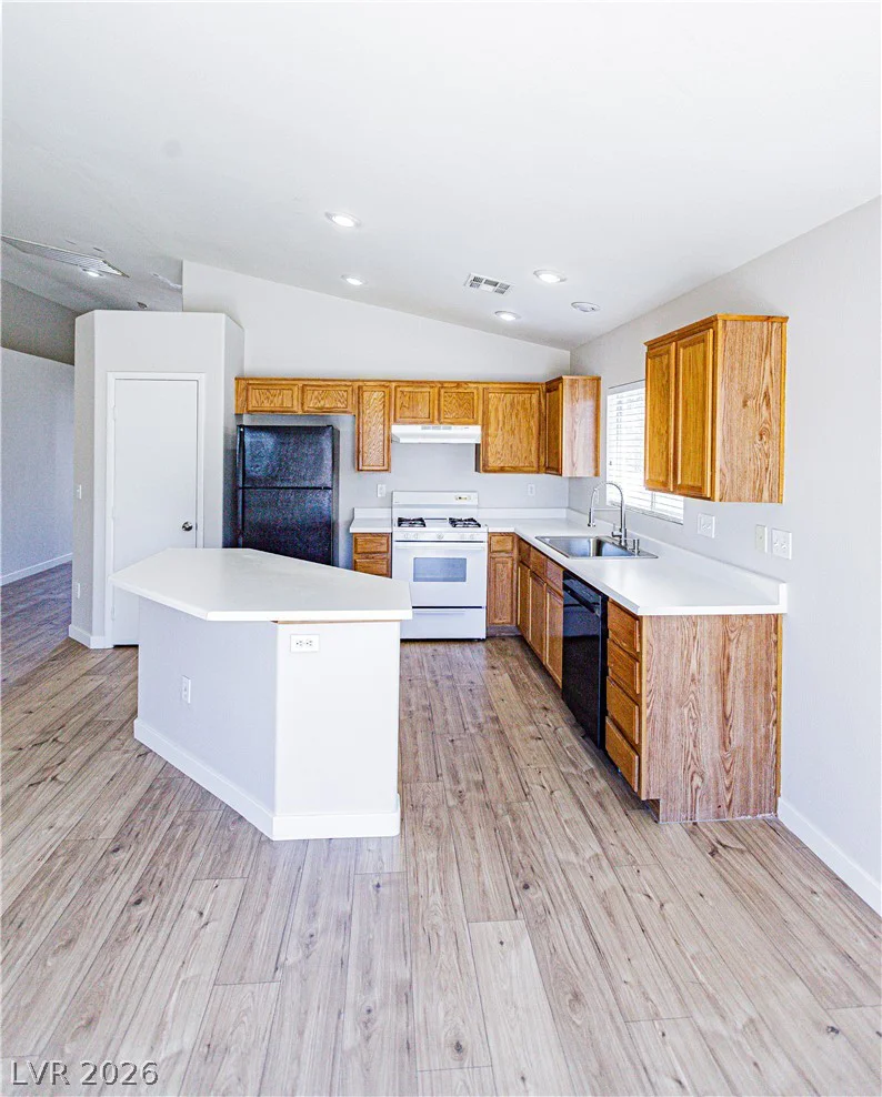 4205 Delhi, North Las Vegas, NV 89032