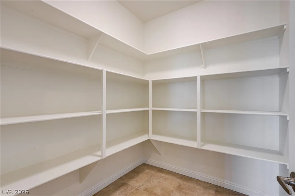 5532 Collier Hills, Las Vegas, NV 89149