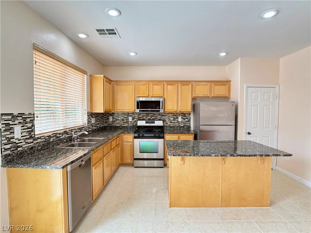 6729 Sea Swallow, North Las Vegas, NV 89084