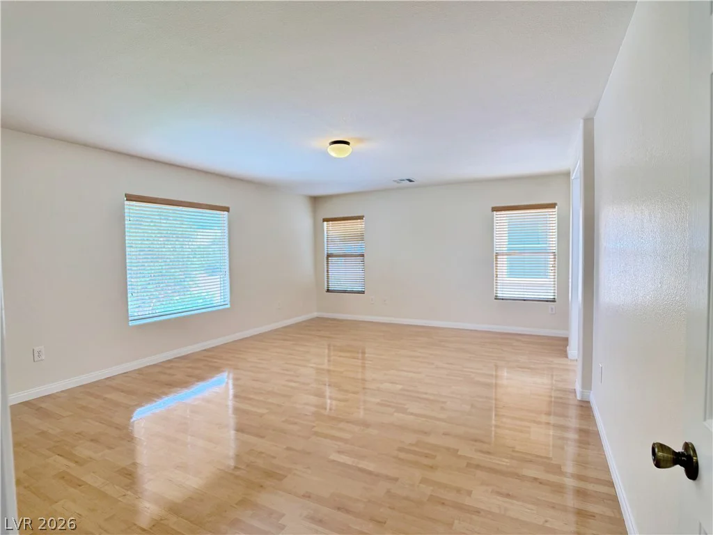 6729 Sea Swallow, North Las Vegas, NV 89084