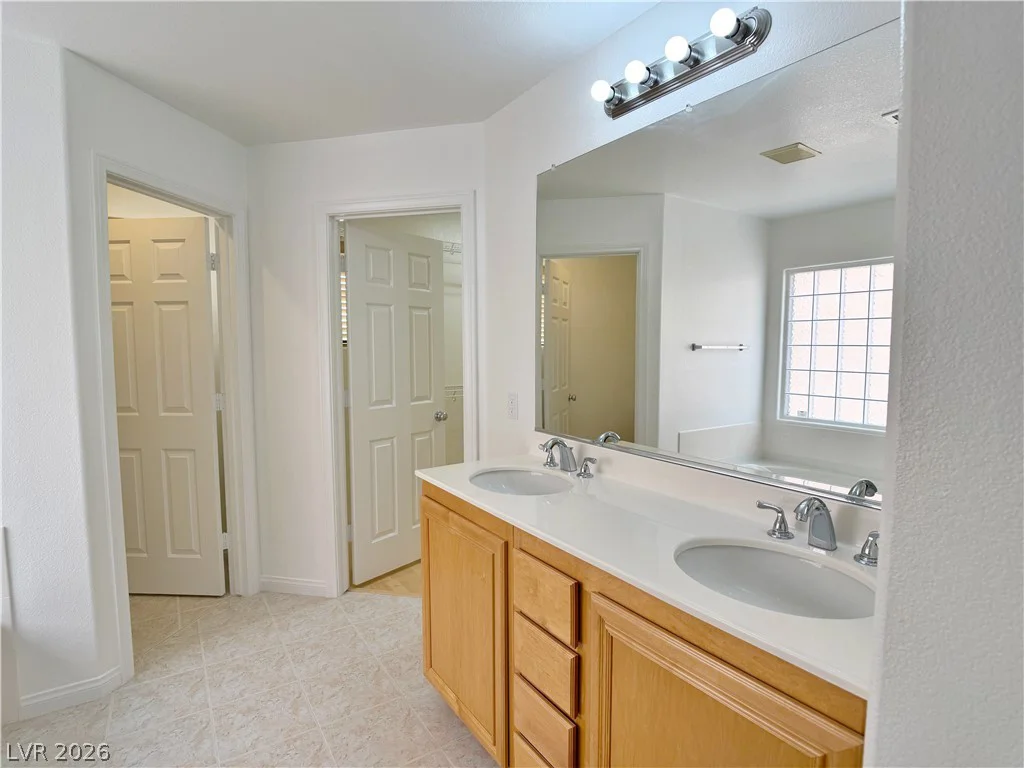 6729 Sea Swallow, North Las Vegas, NV 89084
