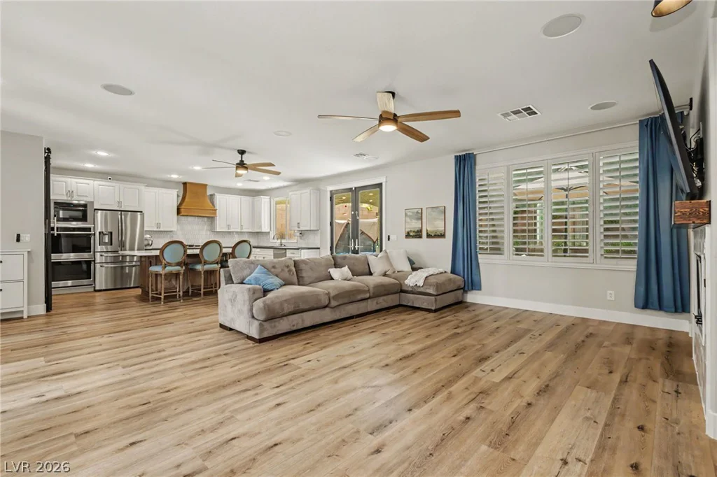 7423 Bretton Oaks, Las Vegas, NV 89166