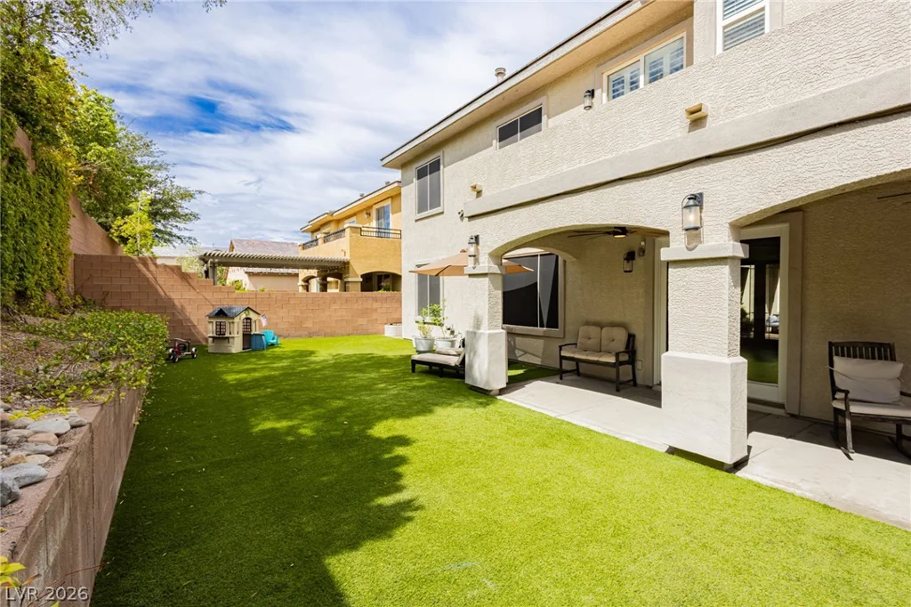7423 Bretton Oaks, Las Vegas, NV 89166