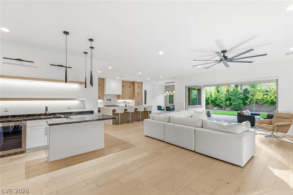 4078 San Franchesca, Las Vegas, NV 89141
