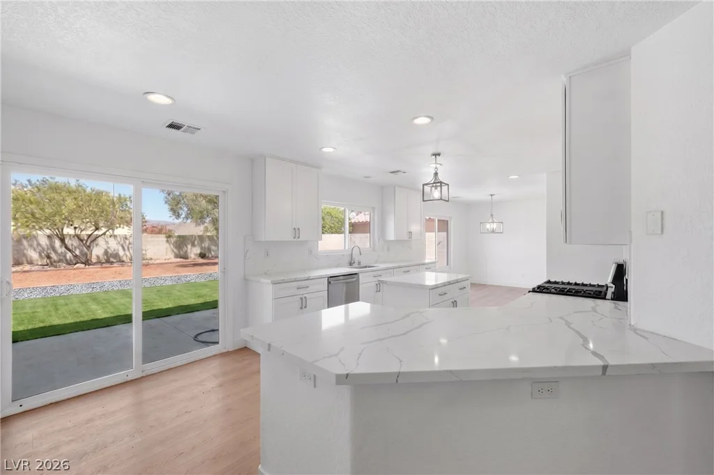8640 Vivid Violet, Las Vegas, NV 89143