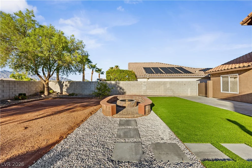 8640 Vivid Violet, Las Vegas, NV 89143