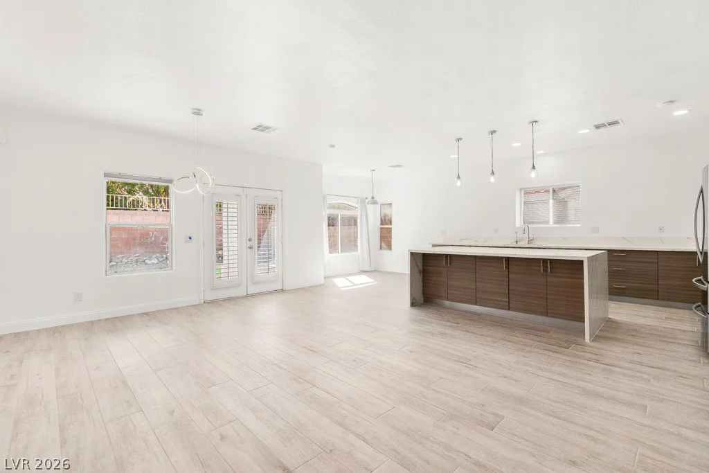 2588 Mizzoni, Henderson, NV 89052