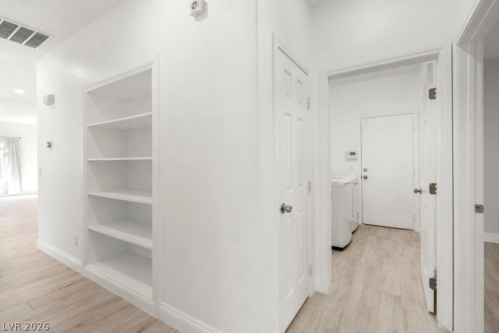 2588 Mizzoni, Henderson, NV 89052