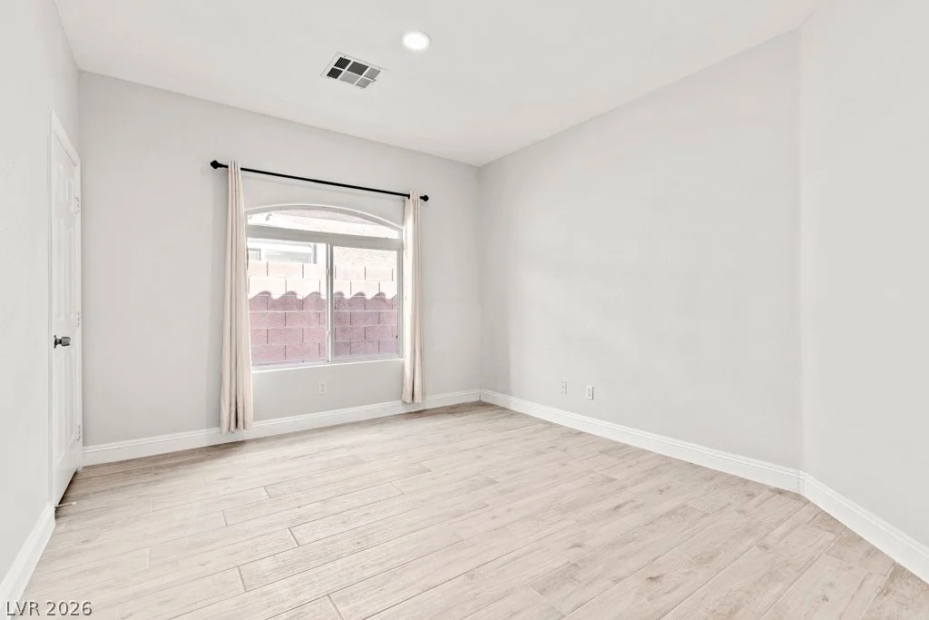 2588 Mizzoni, Henderson, NV 89052