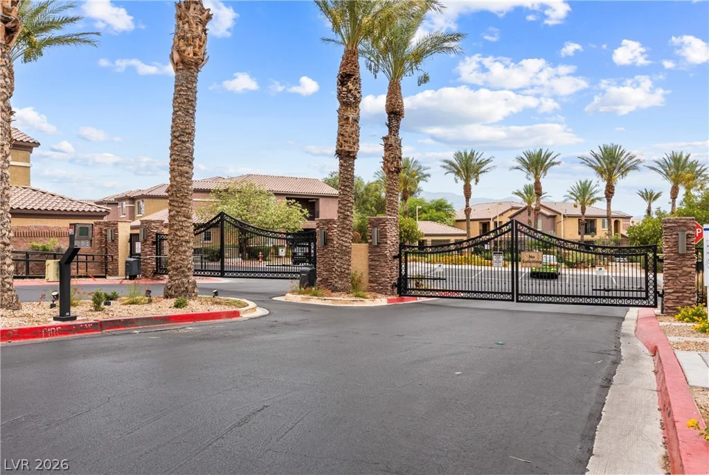 6868 Sky Pointe, Las Vegas, NV 89131
